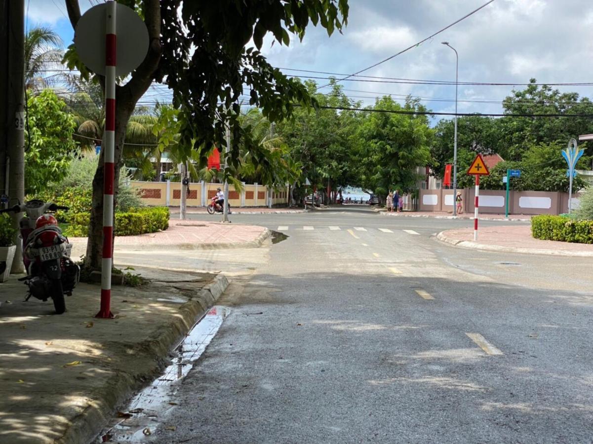 Khach San Minh Thang Chi Khu Co Ong Екстер'єр фото